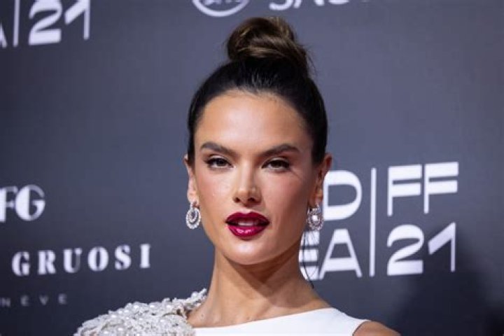 Alessandra Ambrosio in Bathing Suit Has Her “Foot in the Sand” — Celebwell