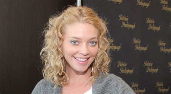 Amanda Detmer Net Worth