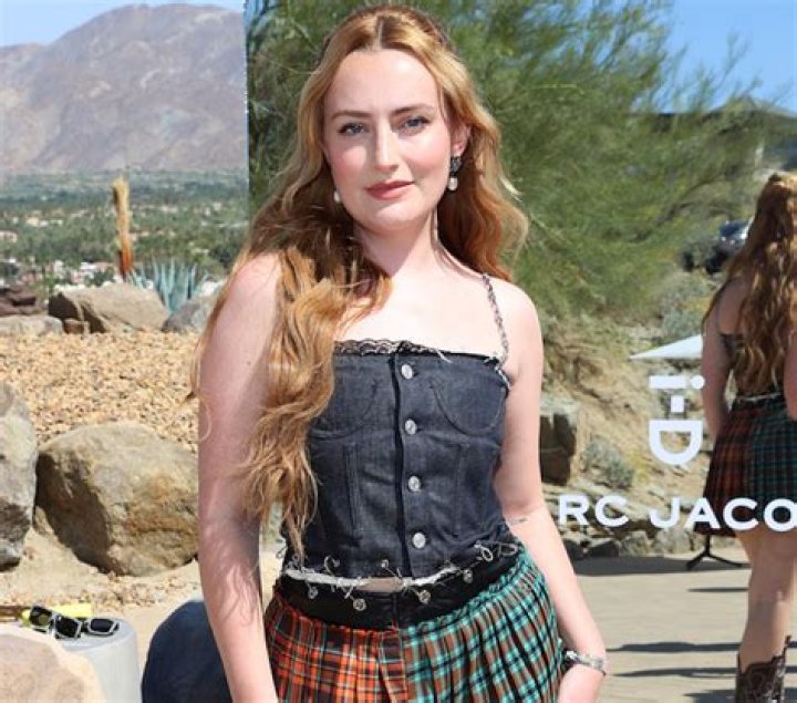 Amelia Dimoldenberg in Bathing Suit "Felt Cute, Might Delete Later" — Celebwell