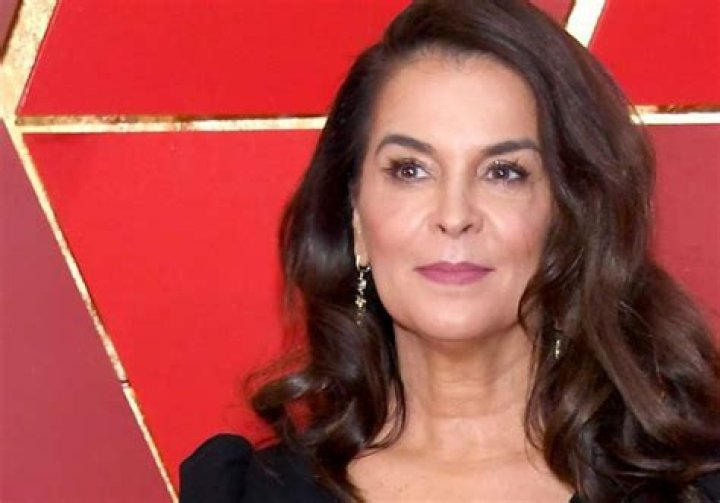 Annabella Sciorra Takes The Stand In Harvey Weinstein’s Trial To Testify That He Raped Her – ‘It Was So Disgusting’