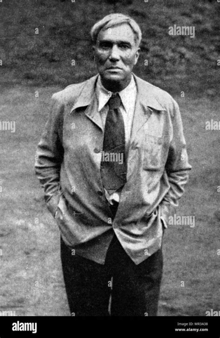 Boris Pasternak Biography - Facts, Childhood, Family Life & Achievements
