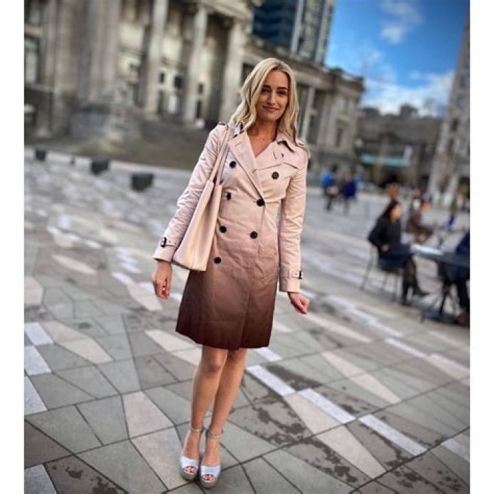 Brianne Howey Height Weight Shoe Size Body Measurements Statistics