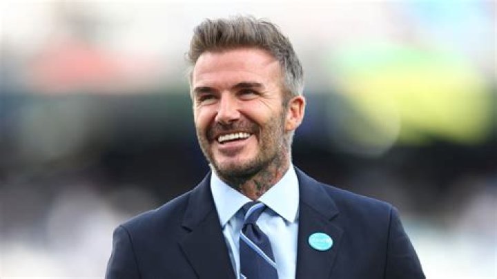 David Beckham Biography - Facts, Childhood, Family Life & Achievements