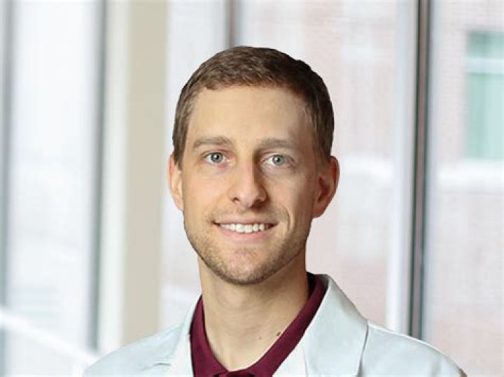 Dr. Brad Gandolfi, MD – Edgewater, NJ