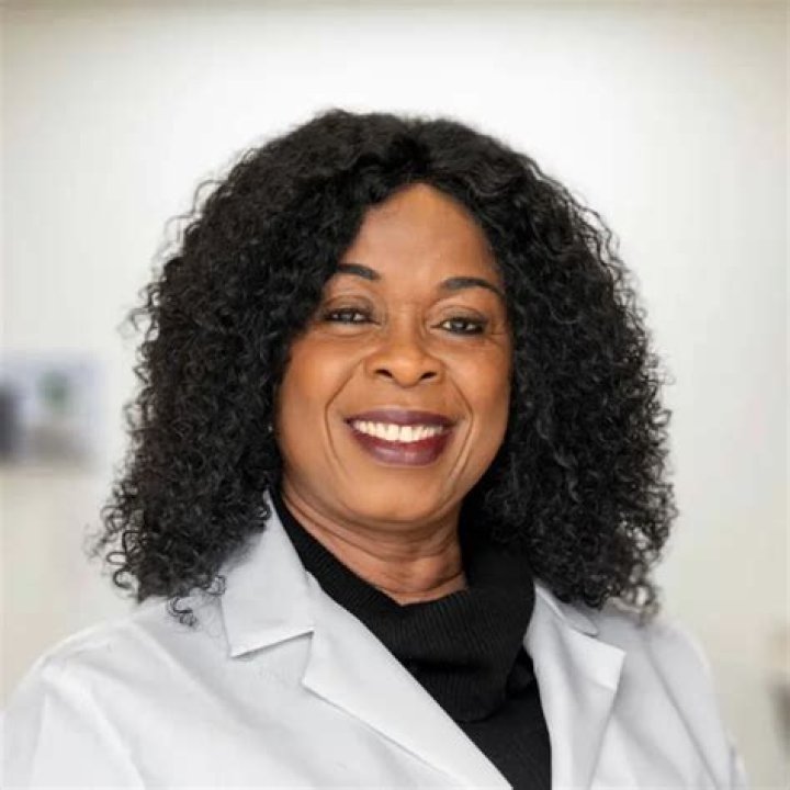 Dr. Kia Hollis, MD – Washington, DC