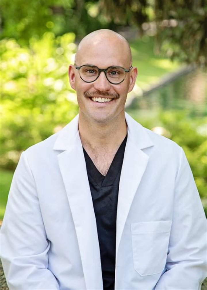 Dr. Matthew Slendebroek, MD – Grand Rapids, MI