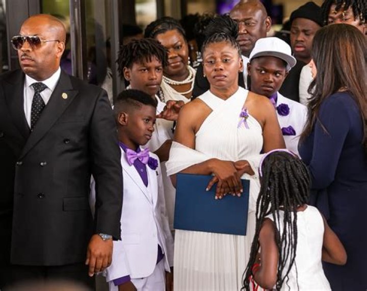 GoFundMe; Kris Kaster Obituary, Funeral