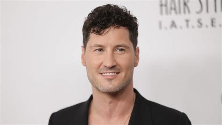 
How Much Money Does Valentin Chmerkovskiy Make? Latest Income Salary
