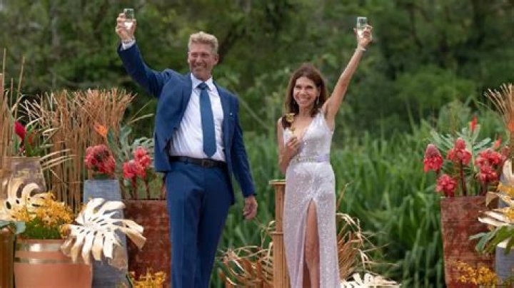 How tall is Theresa Nist compared to Gerry Turner?