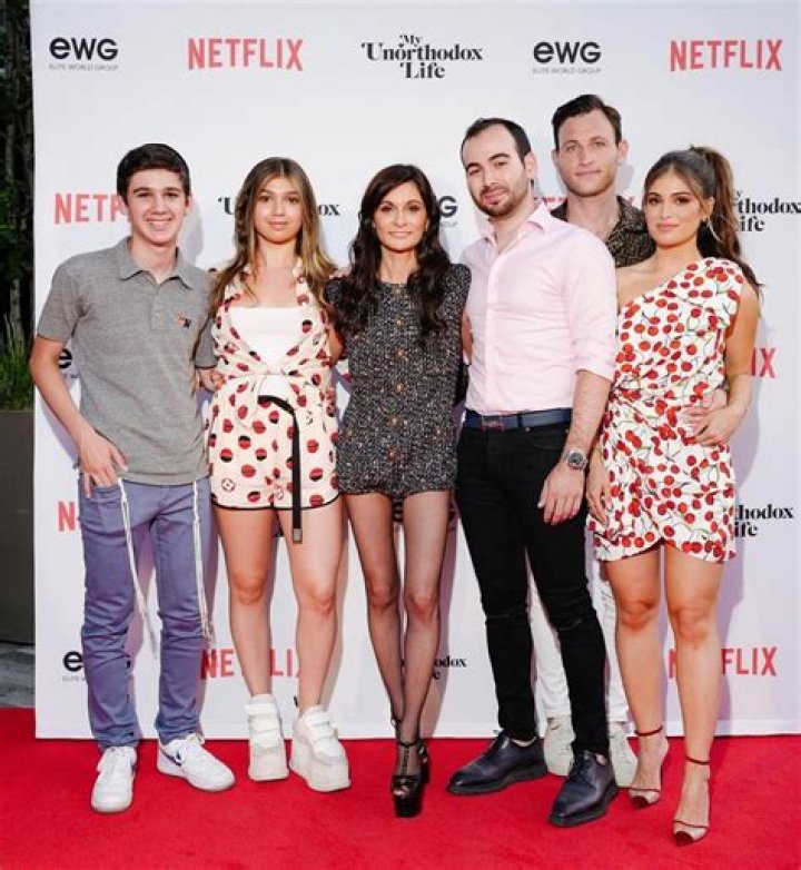 Julia Haart Wiki, Age, Net Worth, Husband, Height, Daughters, kids & Biography