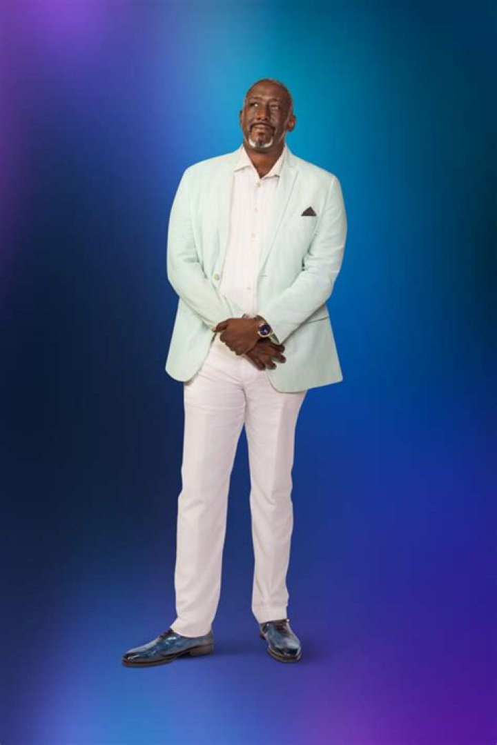 Kenny James Holland - Bio, Facts, Family of Social Media Star & Actor