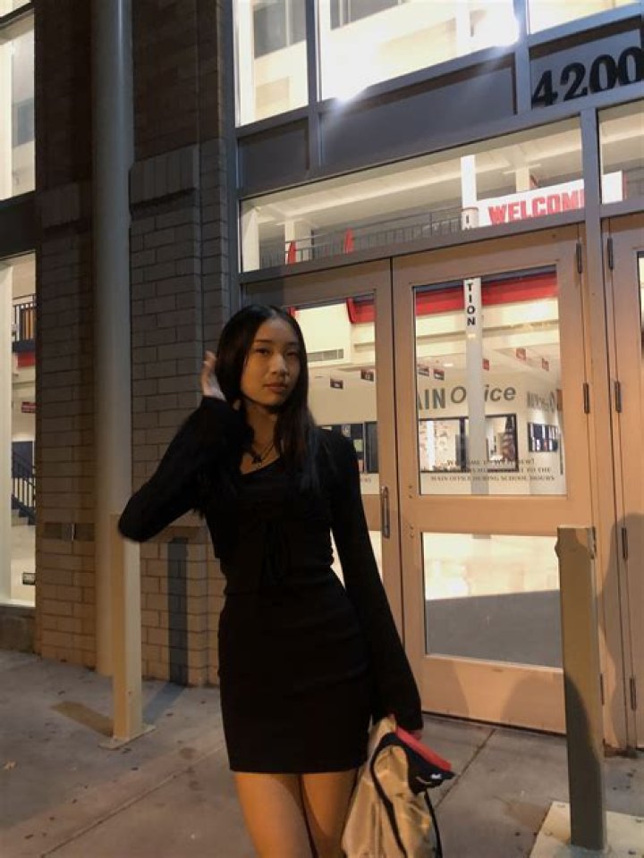 Lauren Goodger Height Weight Shoe Size Measurements Ethnicity