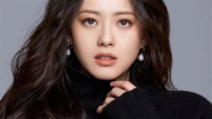 Lee Kwang-soo Biography - Facts, Childhood, Family Life & Achievements of South Korean Actor & Model