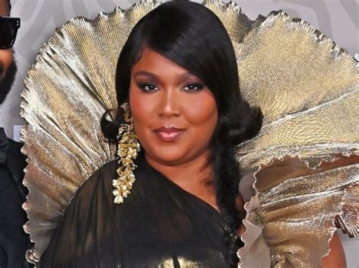 Lizzo in Bathing Suit Says "Bahamas, You Ready?" — Celebwell