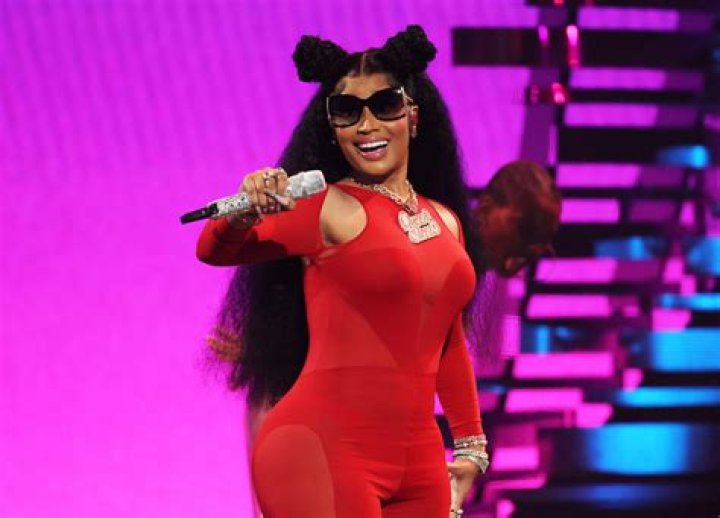 Nicki Minaj announces new record and right on cue social media explodes