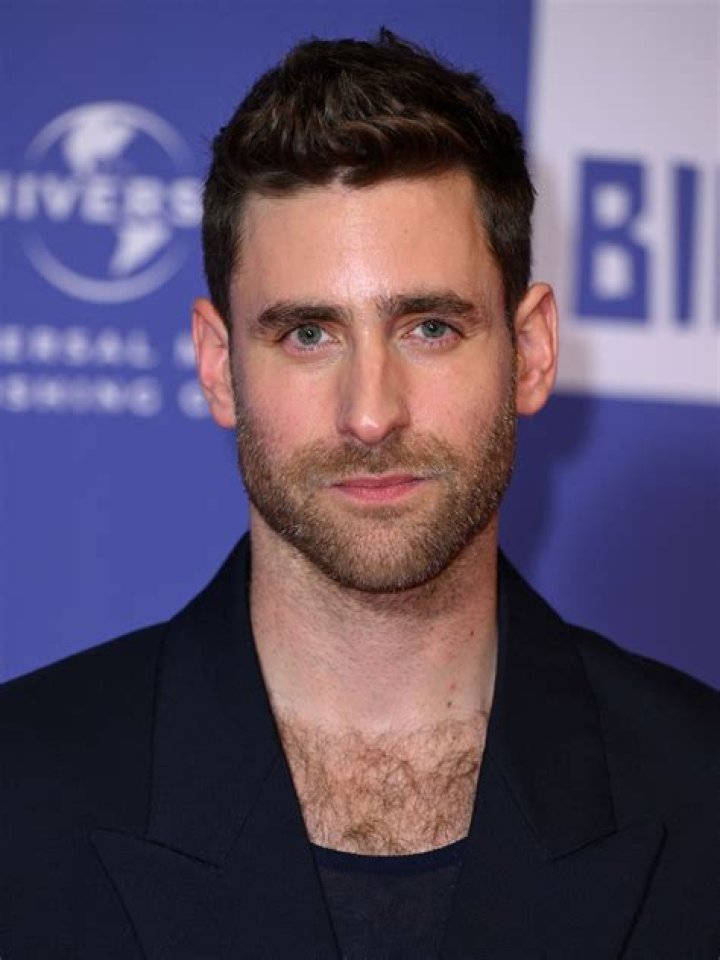 Oliver Jackson-Cohen Biography - Facts, Childhood, Family Life & Achievements