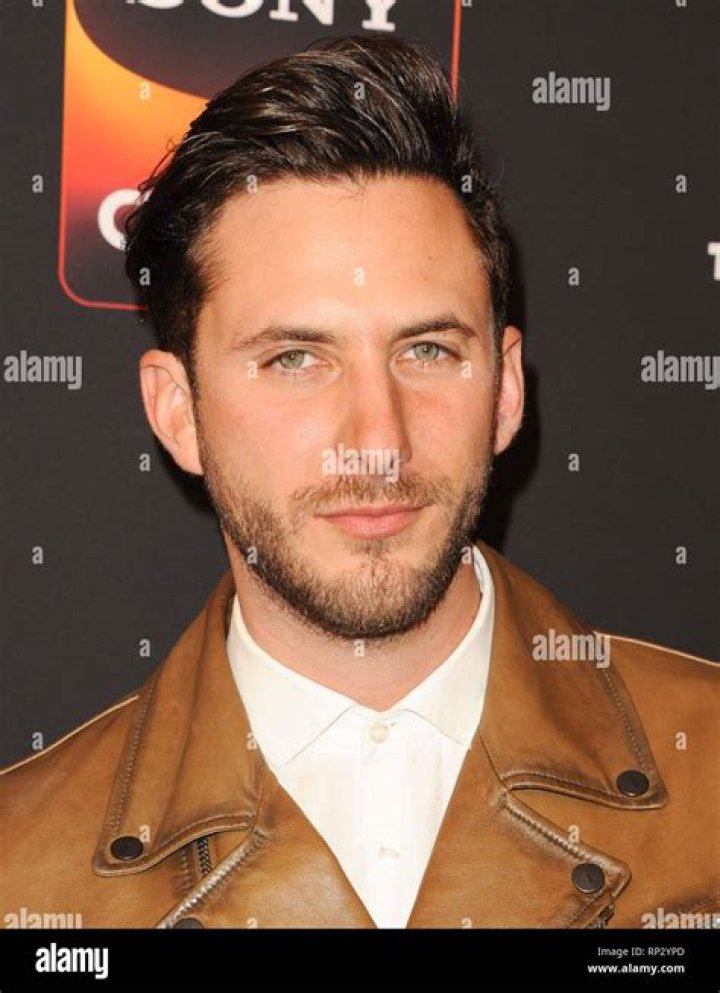 Sebastian Zurita Wiki, Age, Girlfriend, Height, Siblings & Net Worth