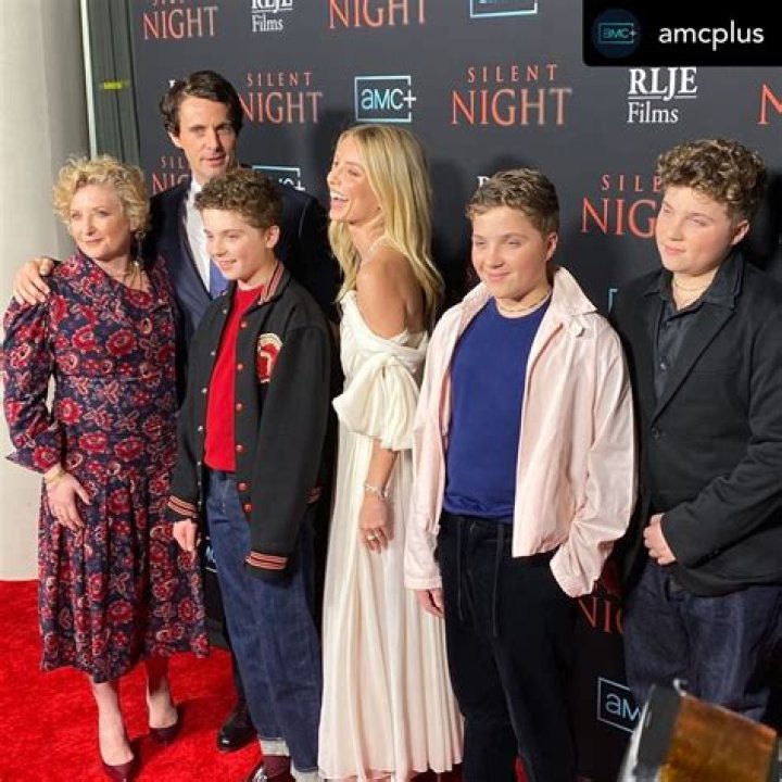 Sophie Dymoke – Bio, Facts, Family Life