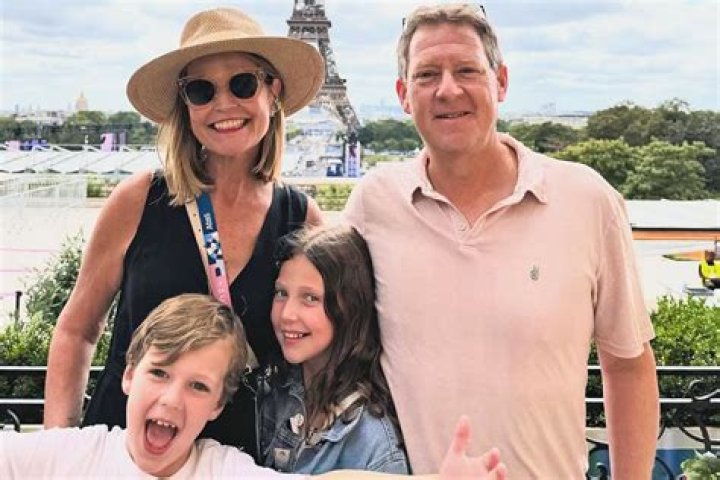 Téa Leoni family, husbands, children, parents, siblings