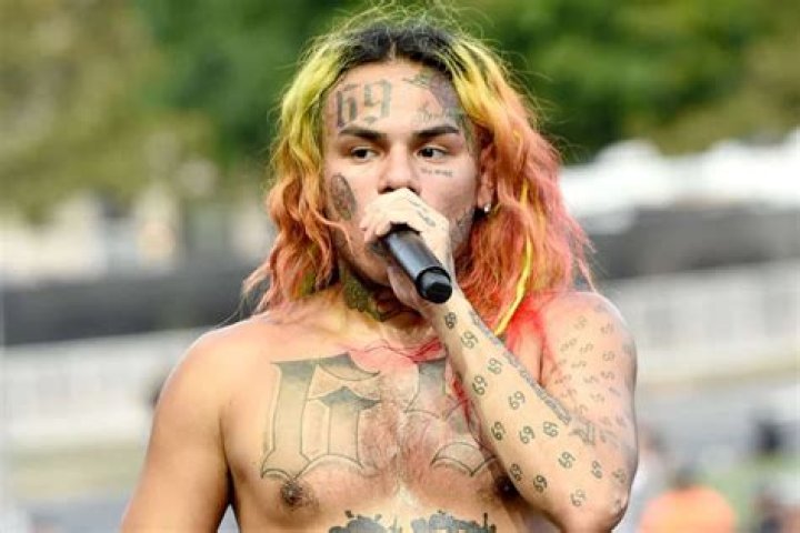 Tekashi 6ix9ine Jokes That If Rich The Kid Loses Followers He’ll Shave His Head