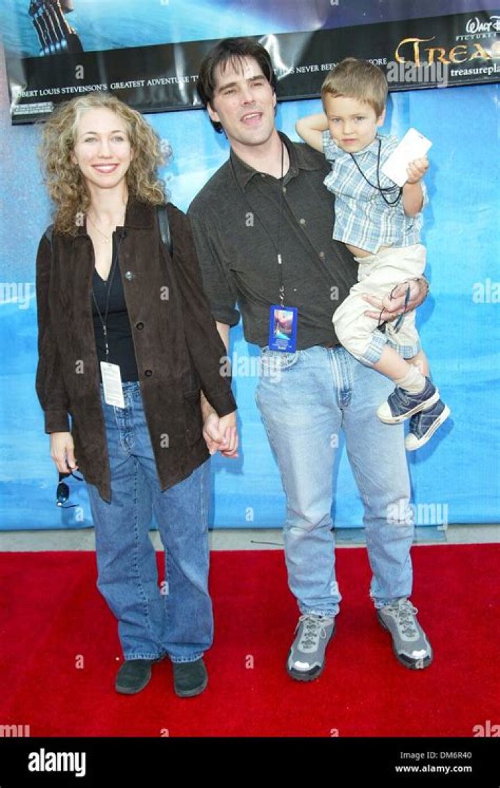 Thomas Gibson Biography - Facts, Childhood, Family & Achievements of Actor & Director