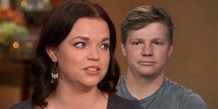 Travie Williams - Bio, Facts, Family Life of YouTuber