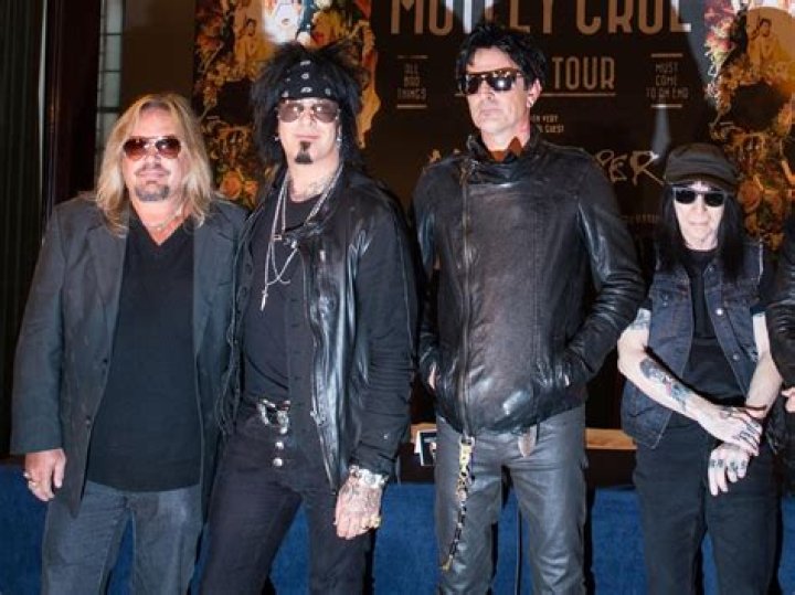 What Did Mötley Crüe Think Of The Dirt? – Celebrity