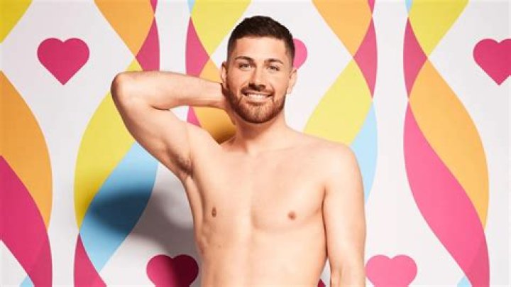 ‘When someone puts a figure in front of you, you’re gonna do it’: Scott van-der-Sluis admits to joining ‘Love Island: USA’ and ‘Love Island Games’ for the money