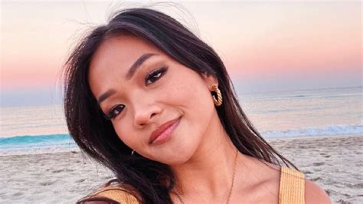 Where is ‘The Bachelor’ star Jenn Tran from and where does she currently reside?