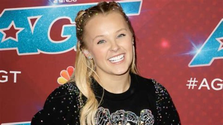 Who is Jojo Siwa’s new girlfriend Avery Cyrus and is she related to Miley Cyrus?