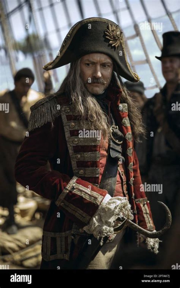 Who Was Captain Hook’S Aide? – Celebrity