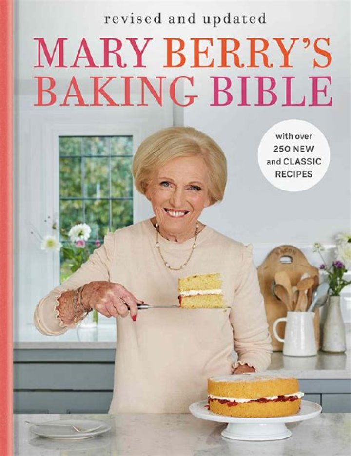 Why Are Mary Berry’S Fingers Bent? – Celebrity