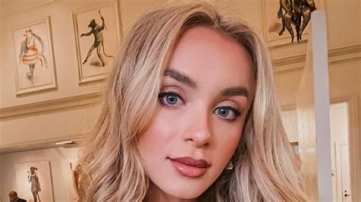 Yara Zaya in Bathing Suit "Did So Cute Photos" — Celebwell