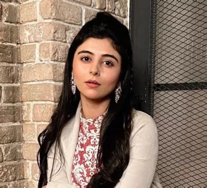 Yesha Rughani Biography, Height, Family, Boyfriend & More