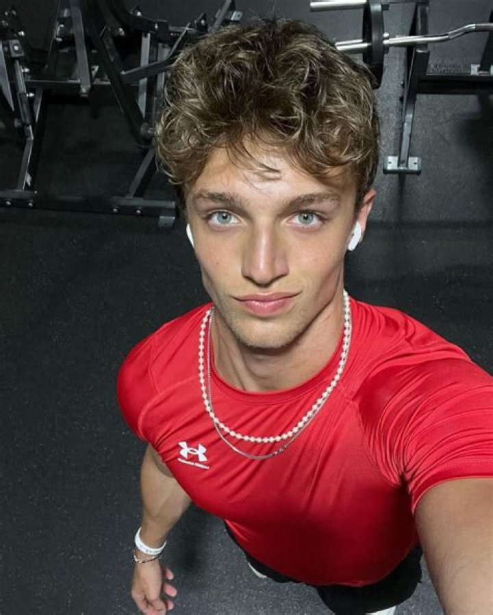 Zane Carter – Bio, Facts, Family Life, Achievements